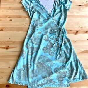 Athleta Aqua and Bronze Flourish Patterned Dress
